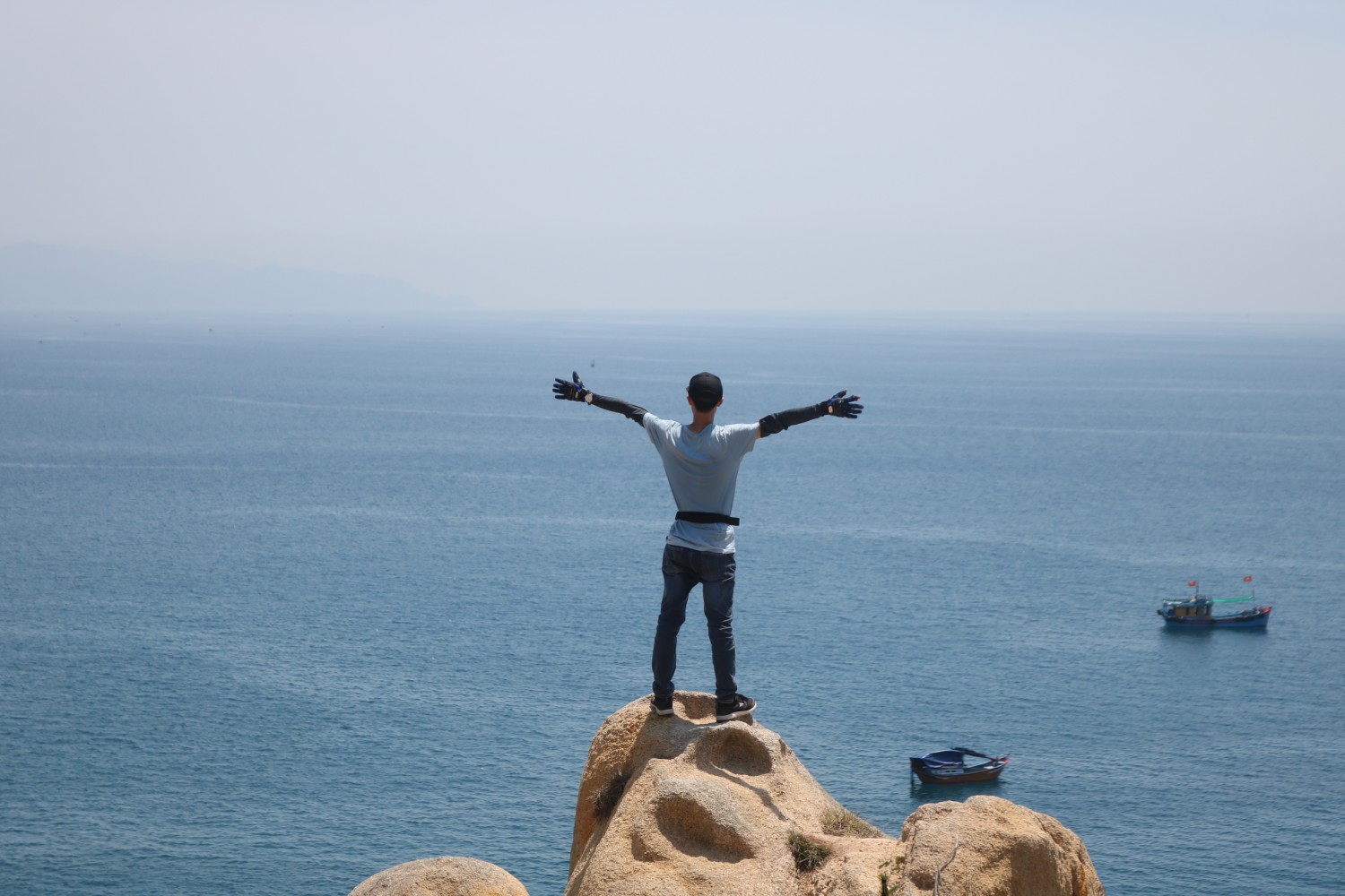 Biển trên đường ra Mũi Đôi